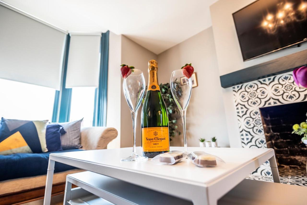 3 -Min Walk To Southport Pier & Beach Fast Wi-Fi & Perfect Getaway Zewnętrze zdjęcie